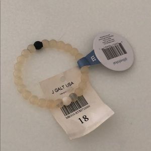 Clear Lokai bracelet - from brandy Melville